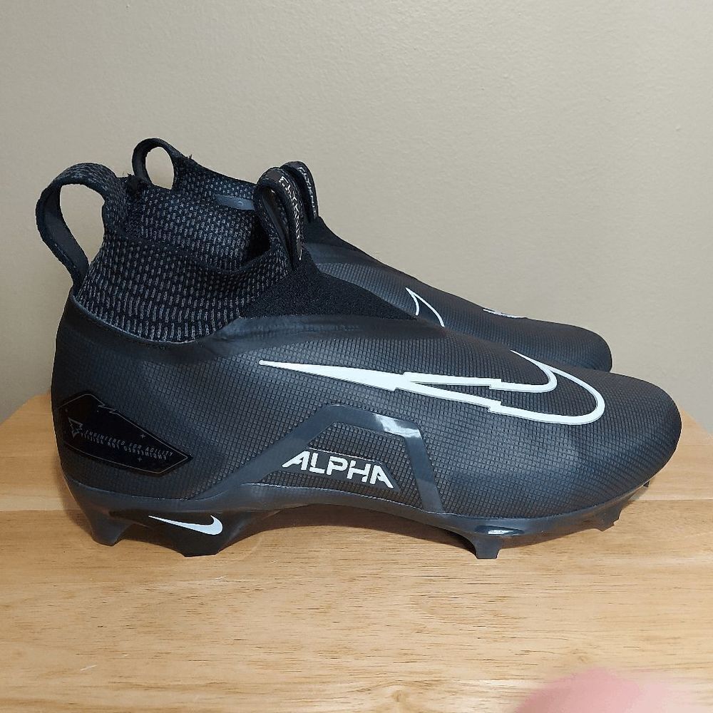 Nike Alpha Menace Elite 3 Football Cleats Black Grey DM1792-004 Men's Size 12